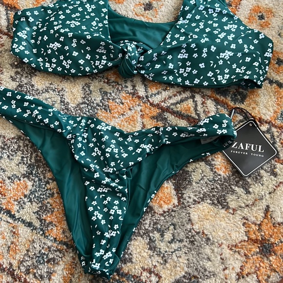 NWT Zaful Floral Knotted Bikini Swim Suit - Picture 5 of 7